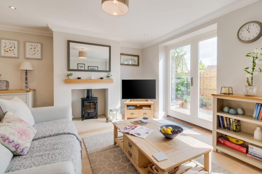 Pinfold Cottage - Three Bedroom House, Sleeps 6