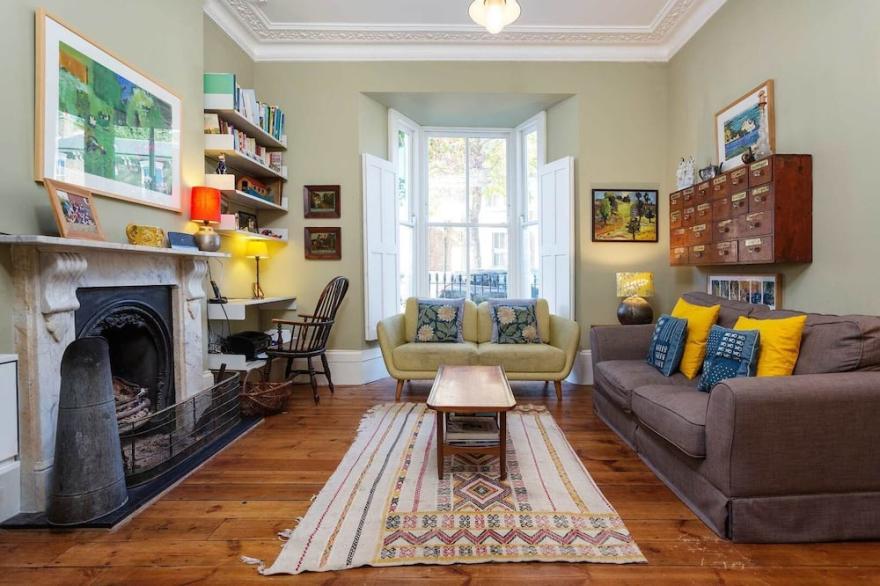 East London Elegance, by Veeve