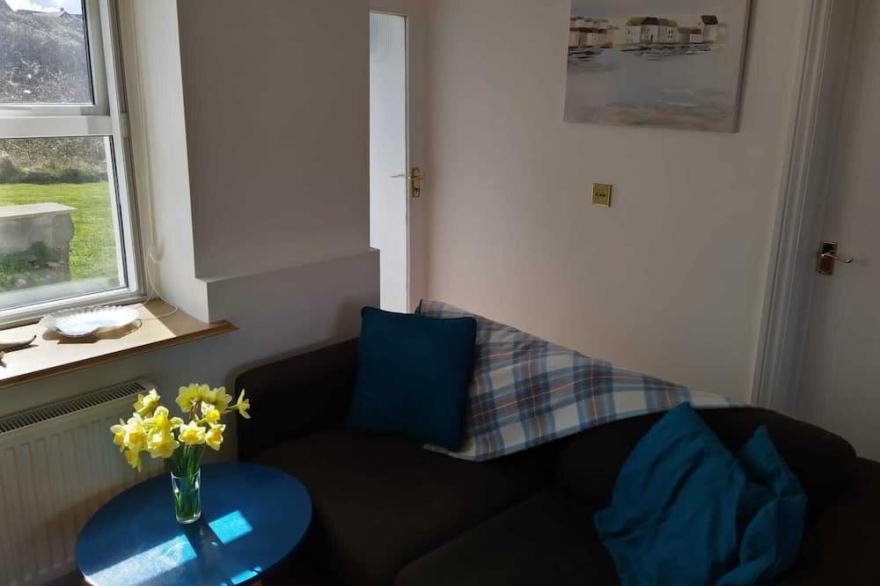 Holiday Beach Cottage In Rhosneigr Anglesey