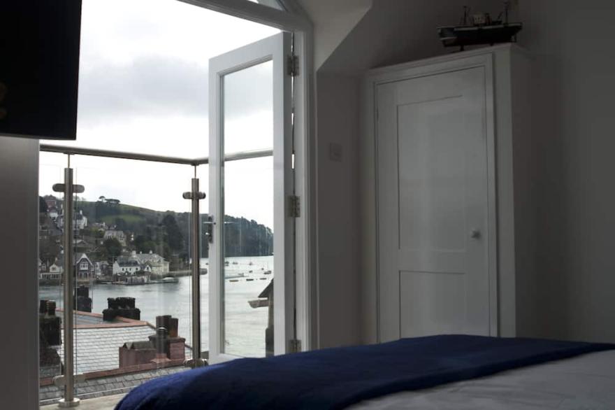 River Views, Town Centre On A Level Position, Great For Families