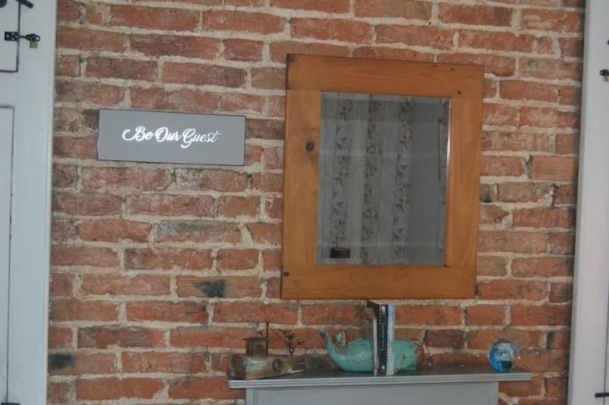 A 200 year old, delightful, fisherman's cottage, ideally located in Whitby.