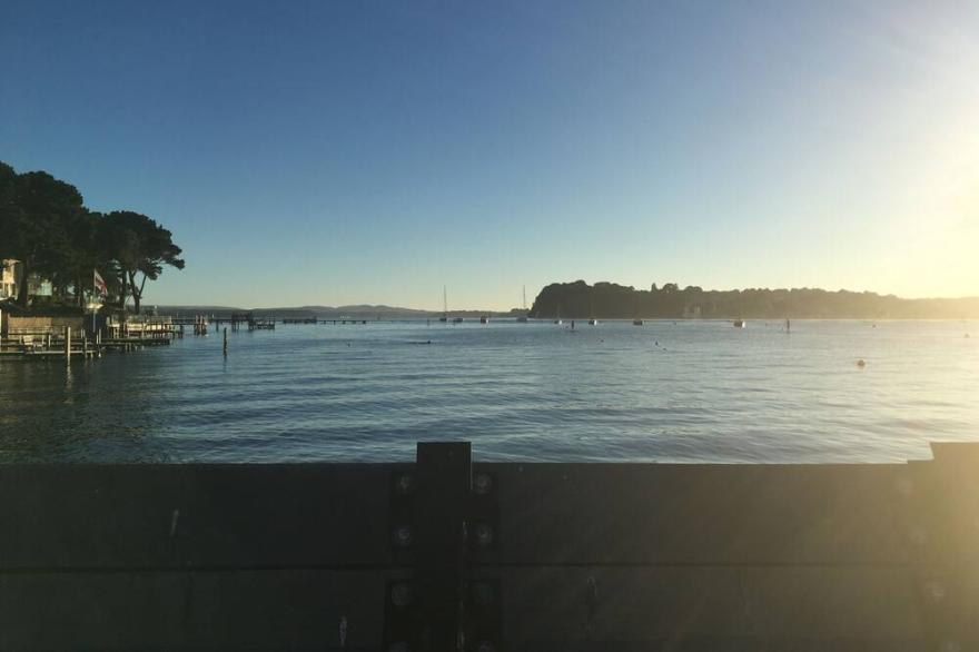 Sandbanks Holiday Home in Poole Dorset Sandbanks 5 minutes walk to the  Beach