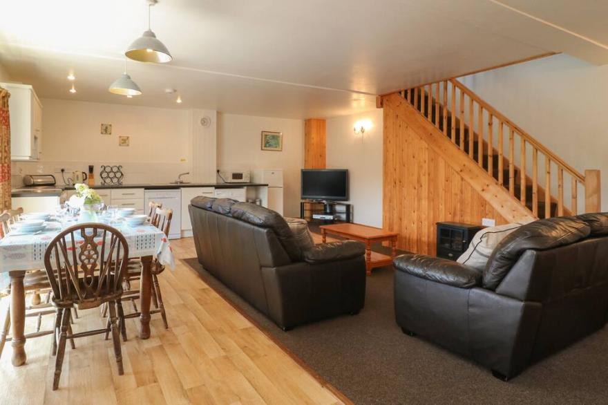 THE DAIRY, family friendly, with a garden in Bude