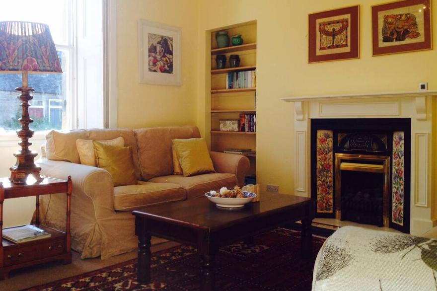*Charming, spacious Grade 'B' listed colony flat in a fashionable city location