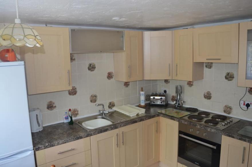 Rosie's Holiday Cottage in North Devon With Indoor Heated Swimming Pool