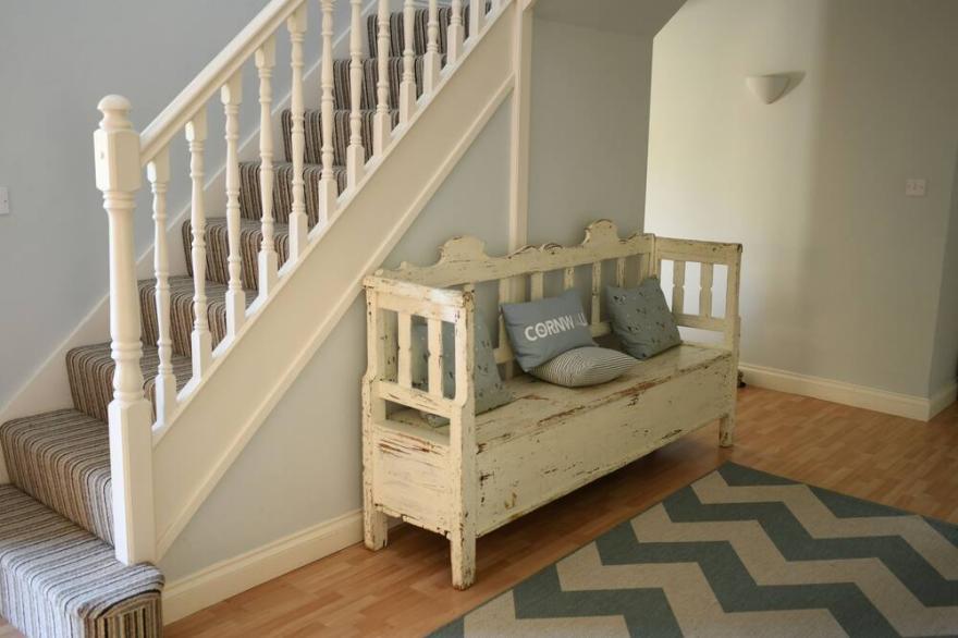 Great House nr Polzeath on golf course ideal for families