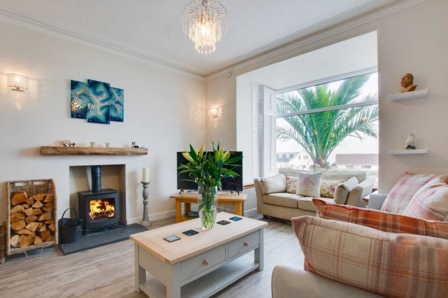 Trevarno 6 - Three Bedroom House, Sleeps 6