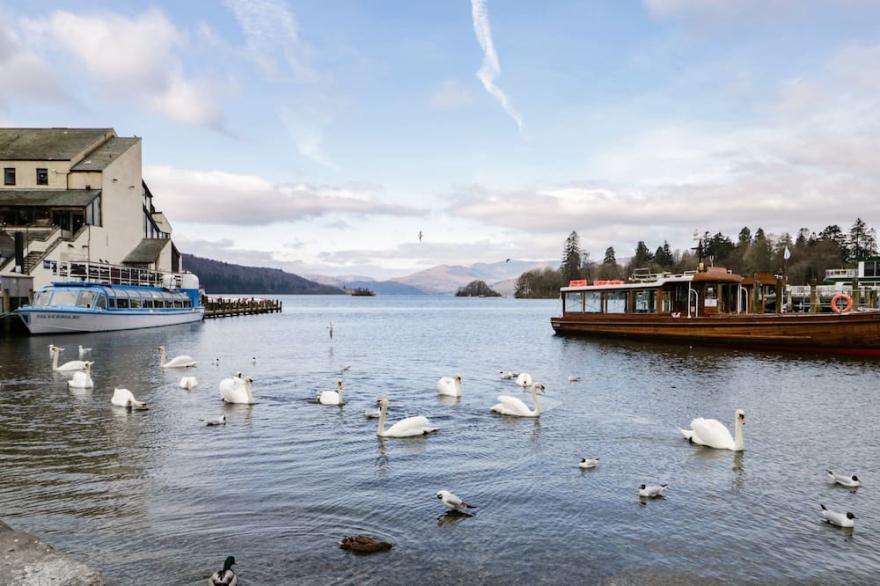 NELAND VIEW, family friendly in Windermere