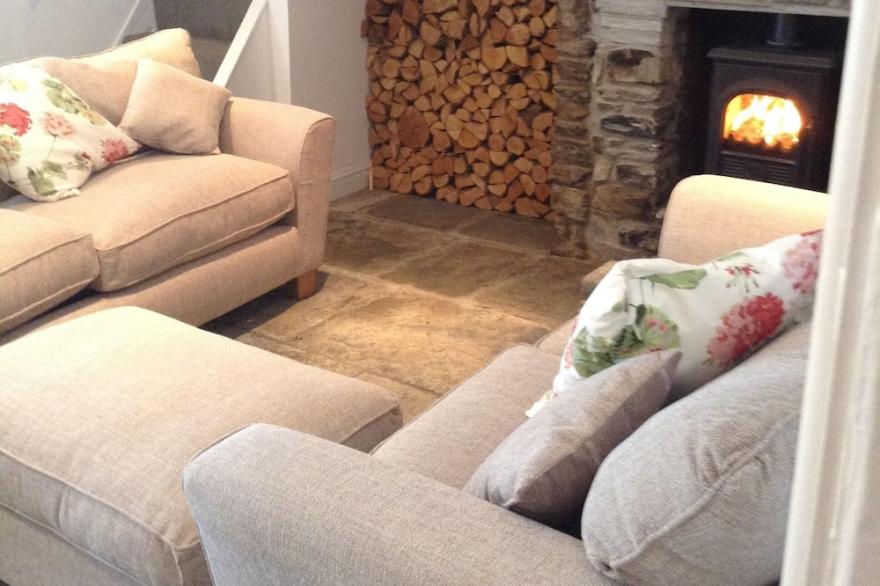 17th Century cottage with mountain views on the outskirts of Cardiff