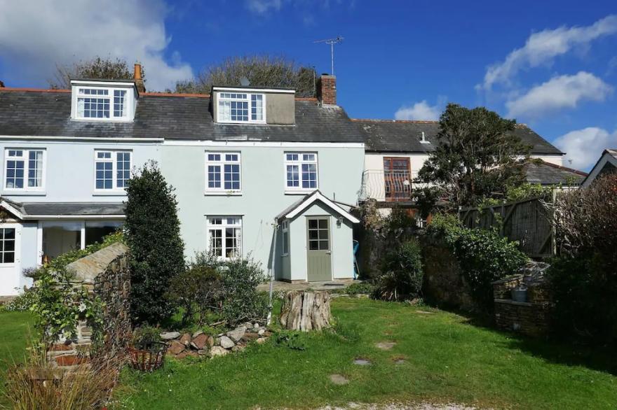 Salcombe Cottage nr Hope CoveW