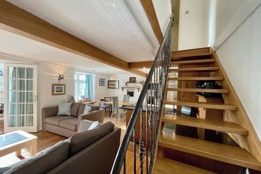 Salcombe Cottage nr Hope CoveW