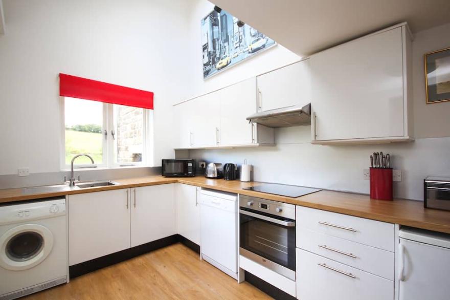 2 Bedroom Country Cottage well behaved pets welcome