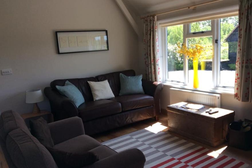 Three bedroom holiday cottage set with in 12 acres of Wealden countryside