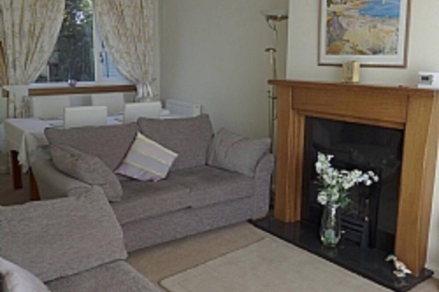 House With Beautiful Views to Edinburgh Skyline