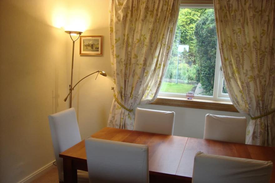 House With Beautiful Views to Edinburgh Skyline