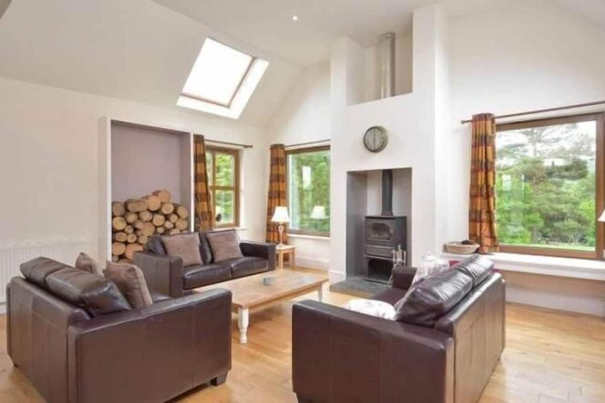 luxurious country house 11 people Highlands on the blackwater river