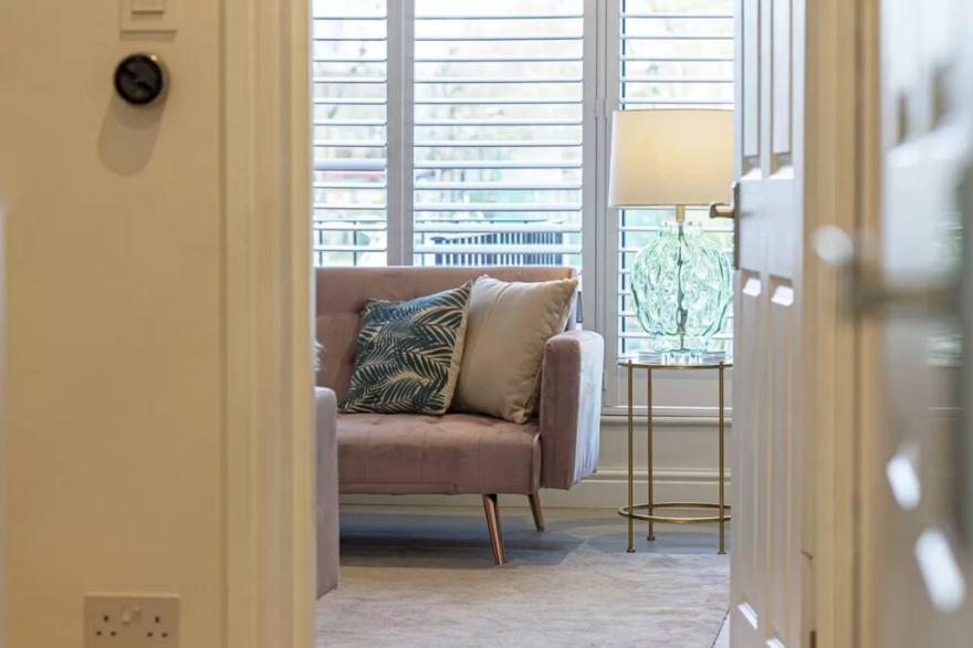 Beautiful 3bed 2bath, Chelsea