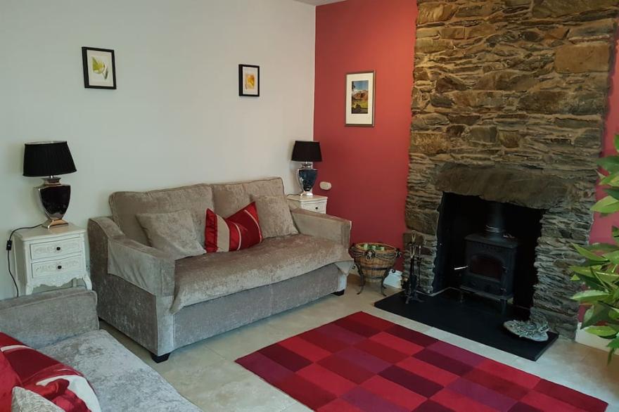 Traditional Lakeland Stone Cottage, Bowness on Windermere