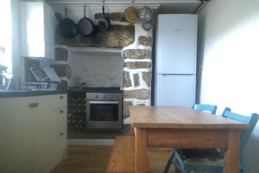 Traditional miner's cottage in the heart of Cornwall by beautiful moorland