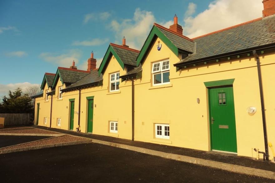 Ben-Ry Cottage, Luxury Accomodation with Magnificient River Views over Bushmills
