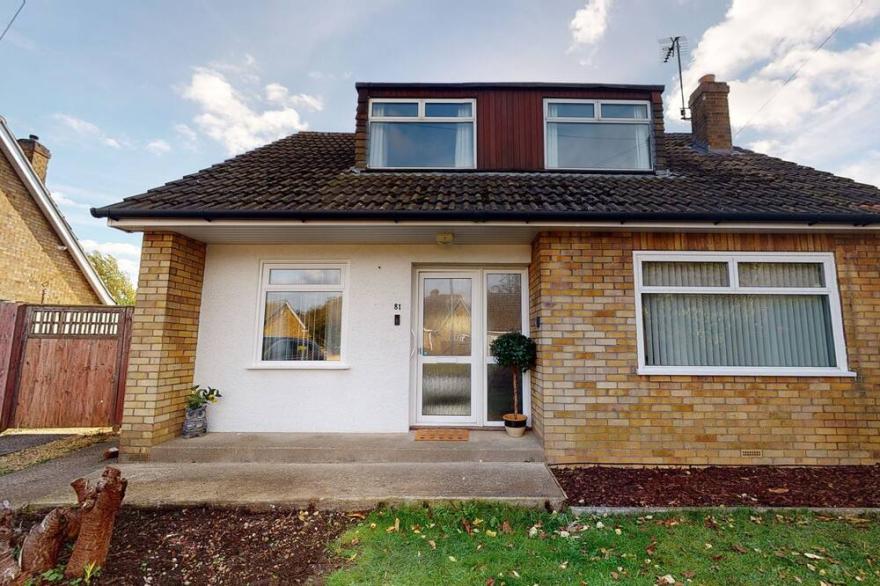 SRK - Large Groups/Family House near Town