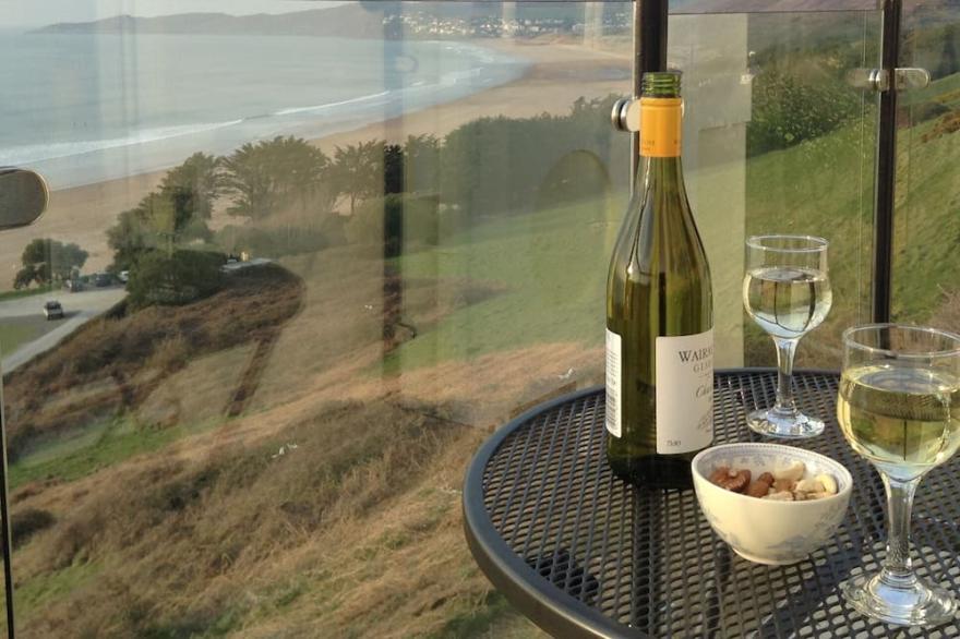 Stunning Sea View Apartment on the Devon Coast, Indoor Heated Pool and Balcony.
