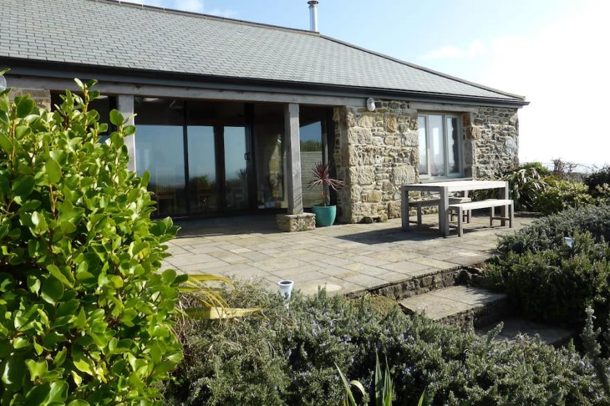 An Old Carthouse with breathtaking views of the Cornish coastline