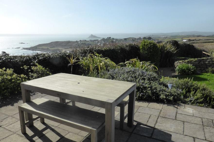 An Old Carthouse with breathtaking views of the Cornish coastline