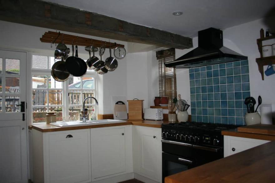 16th Century Former Alehouse