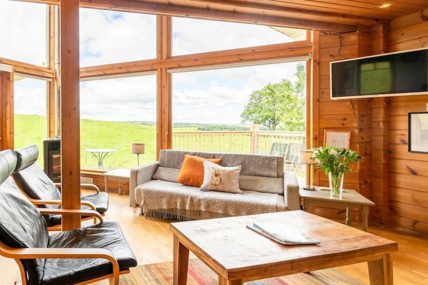 2 bedroom accommodation in Linlithgow, near Edinburgh