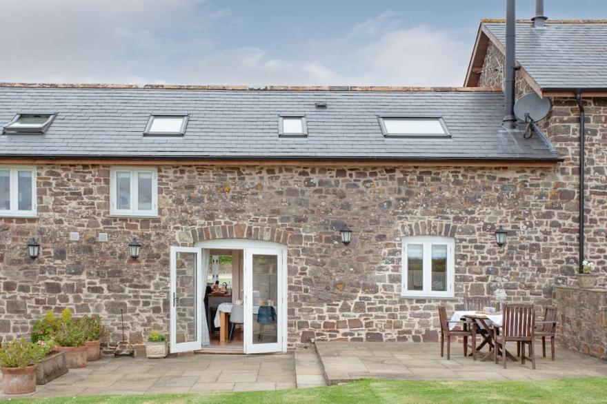 2 bedroom accommodation in Witheridge, near Tiverton