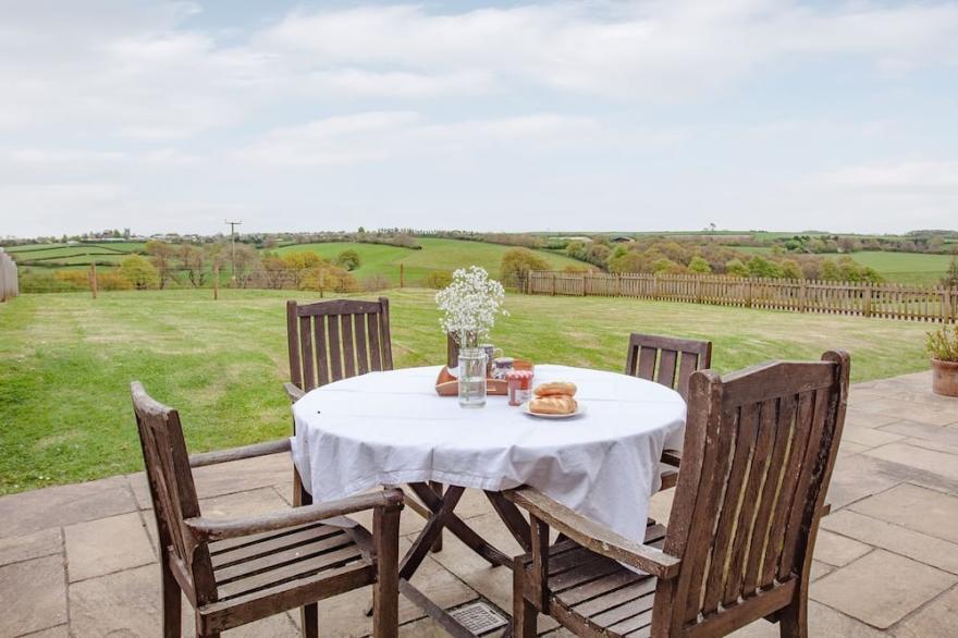 2 bedroom accommodation in Witheridge, near Tiverton
