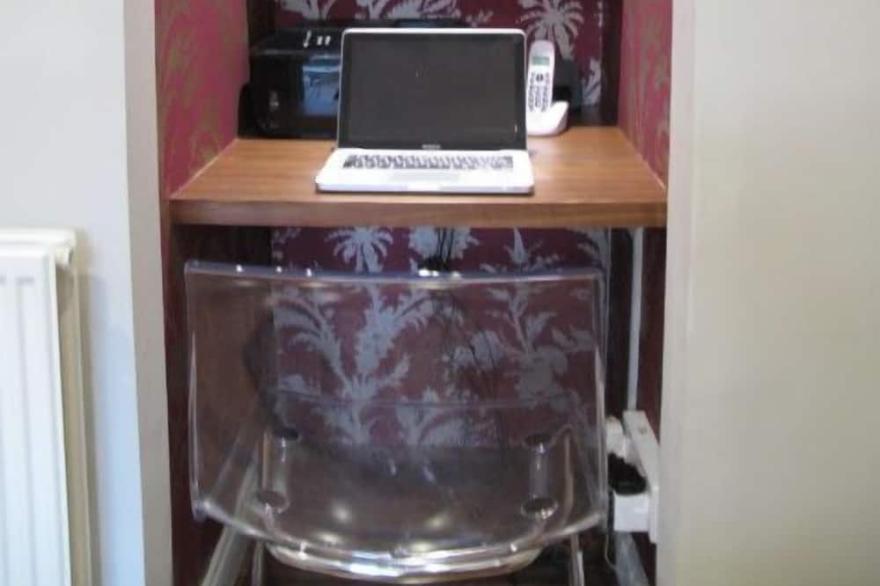 Airy , Quiet 1 Bed With Garden. Close to Portobello Market and Hyde Park