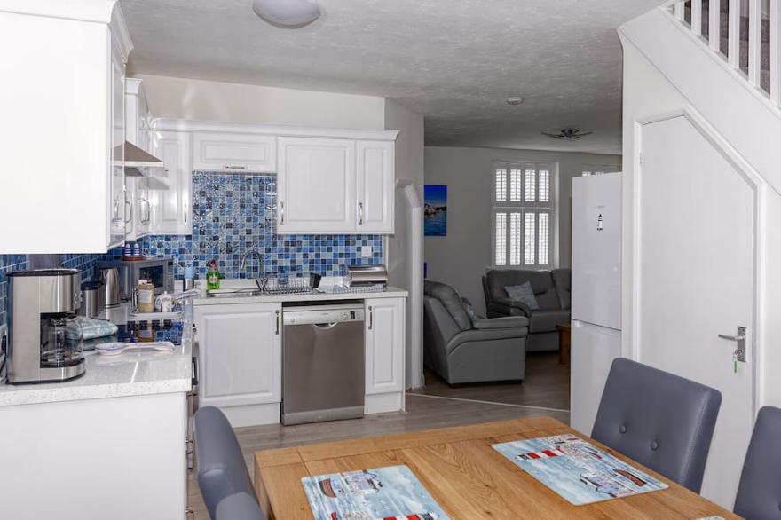 Piran's Cottage   Central location close to the scenic  Mevagissey harbour