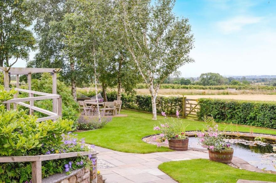 2 bedroom accommodation in Beacon Cottage