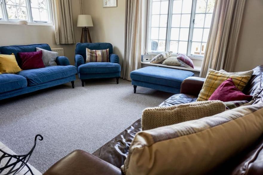 Waterfront Cottage on the Beach In Beautiful Dorset Countryside Sleeps 12