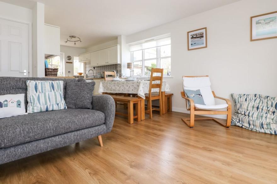 PILCHARD COTTAGE, pet friendly, with a garden in Sennen Cove