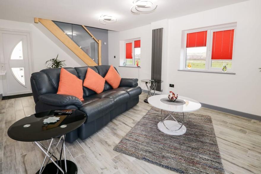 THE ANNEX, pet friendly, with a garden in Ulverston