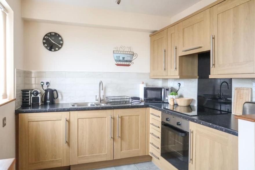 SANDY TOES, pet friendly in Rhosneigr