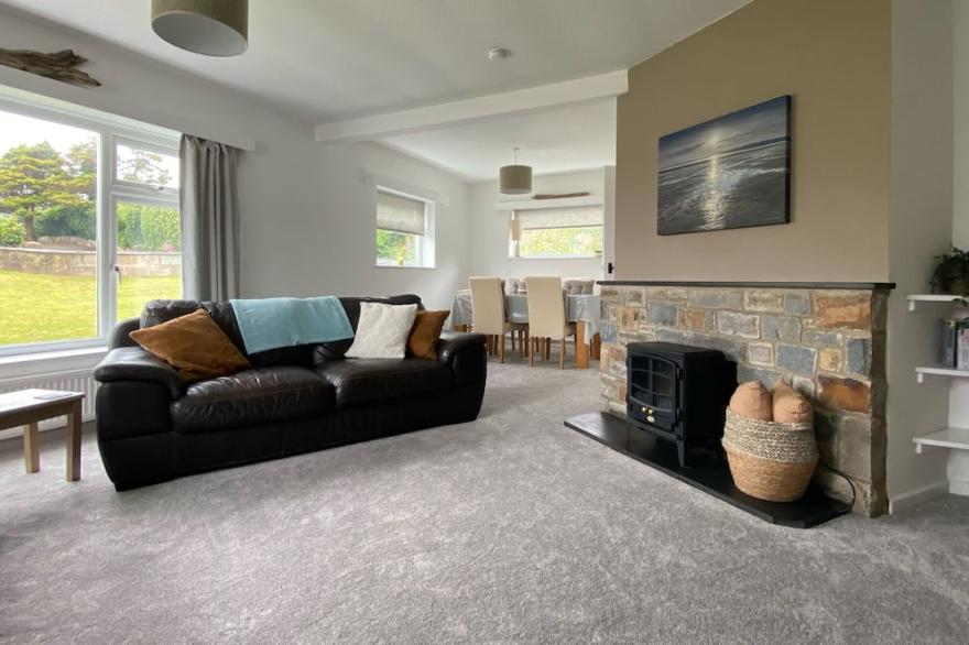 EITHINOG, pet friendly, country holiday cottage in Abersoch