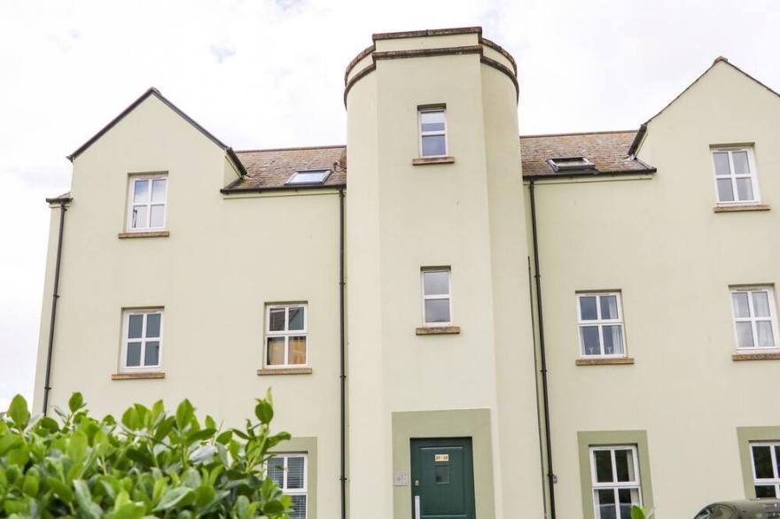 SELAH, country holiday cottage, with a garden in Killyleagh