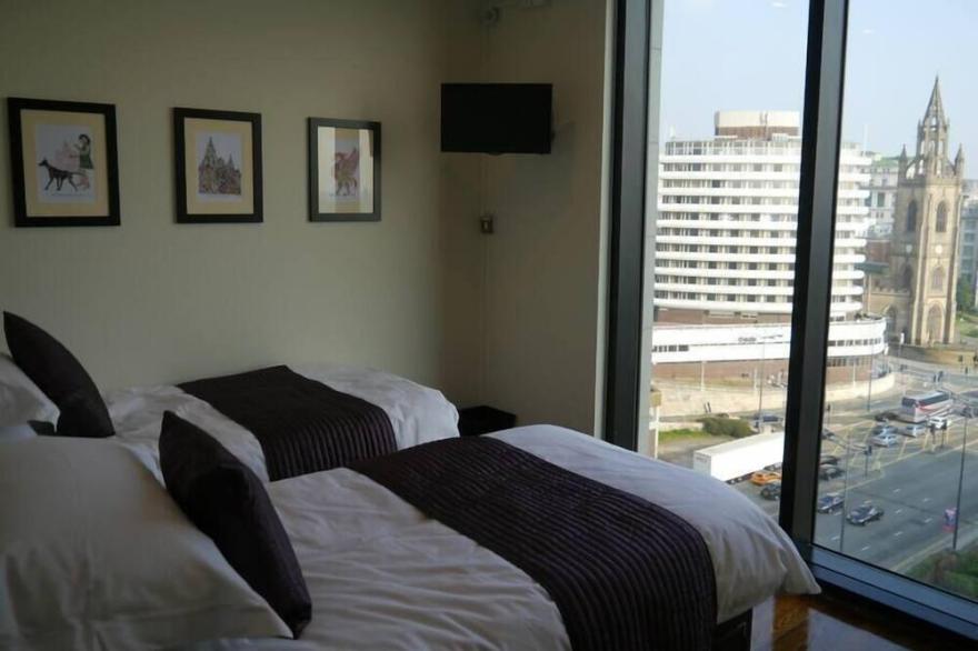 Located above the prestigious Malmaison hotel and has amazing city views from the 10th Floor.