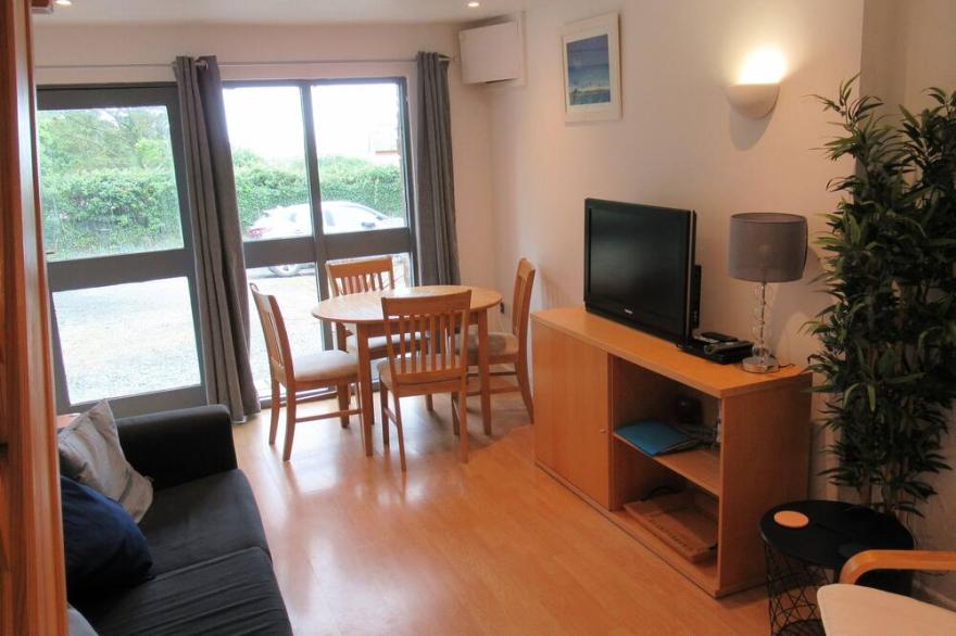 2 bedroom modern property in peaceful location close to the golf course