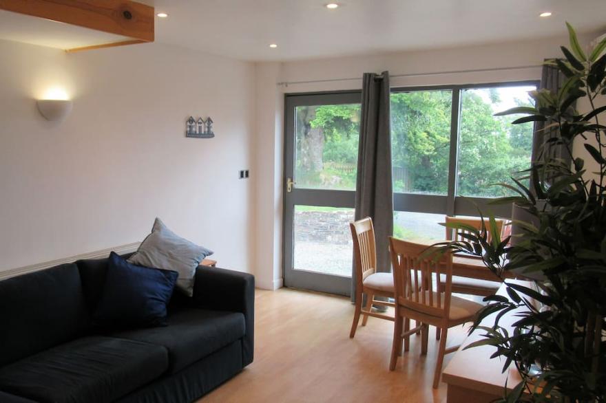 2 bedroom modern property in peaceful location close to the golf course