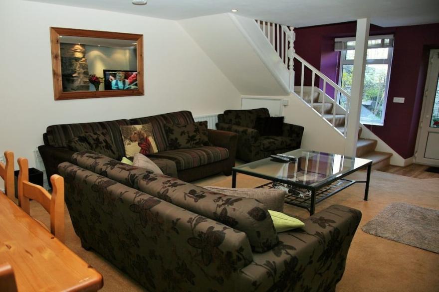 Jazzberry Cottage in the heart of South Lakeland