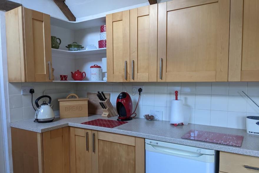 Holiday Cottage, in the depths of the Cornish Countryside