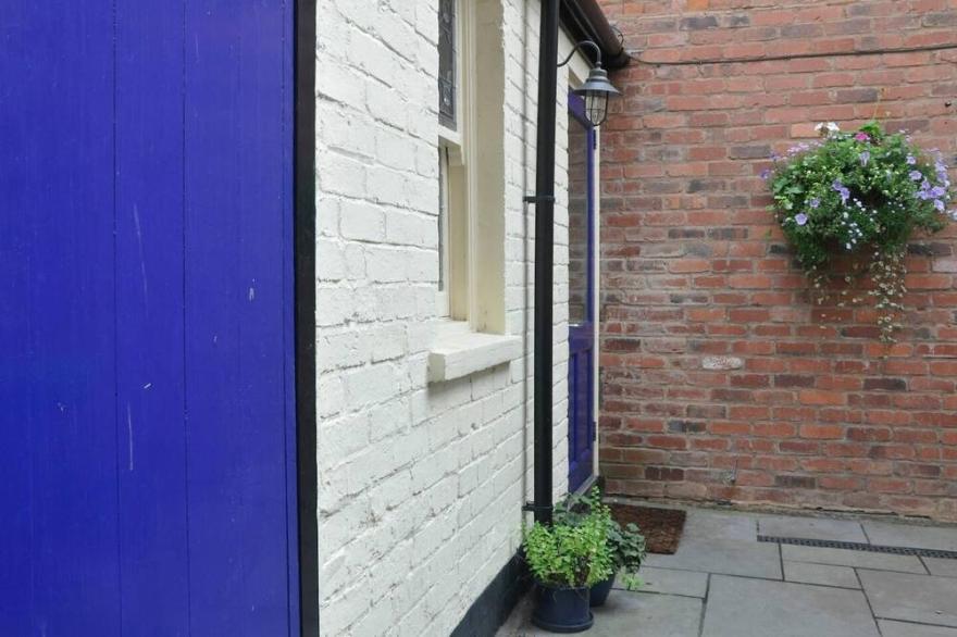 Immaculate Quiet Coach House in Garden, Birmingham
