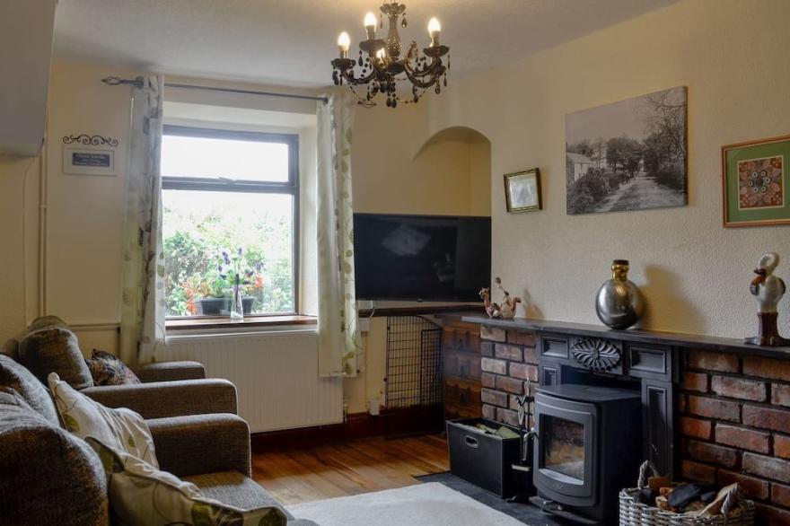 4 bedroom accommodation in Y Ffôr, near Pwllheli
