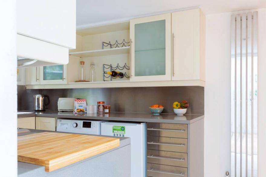 | Exquisite Quiet Garden Flat | Hackney | Dalston |
