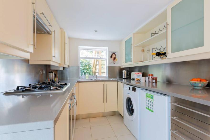| Exquisite Quiet Garden Flat | Hackney | Dalston |